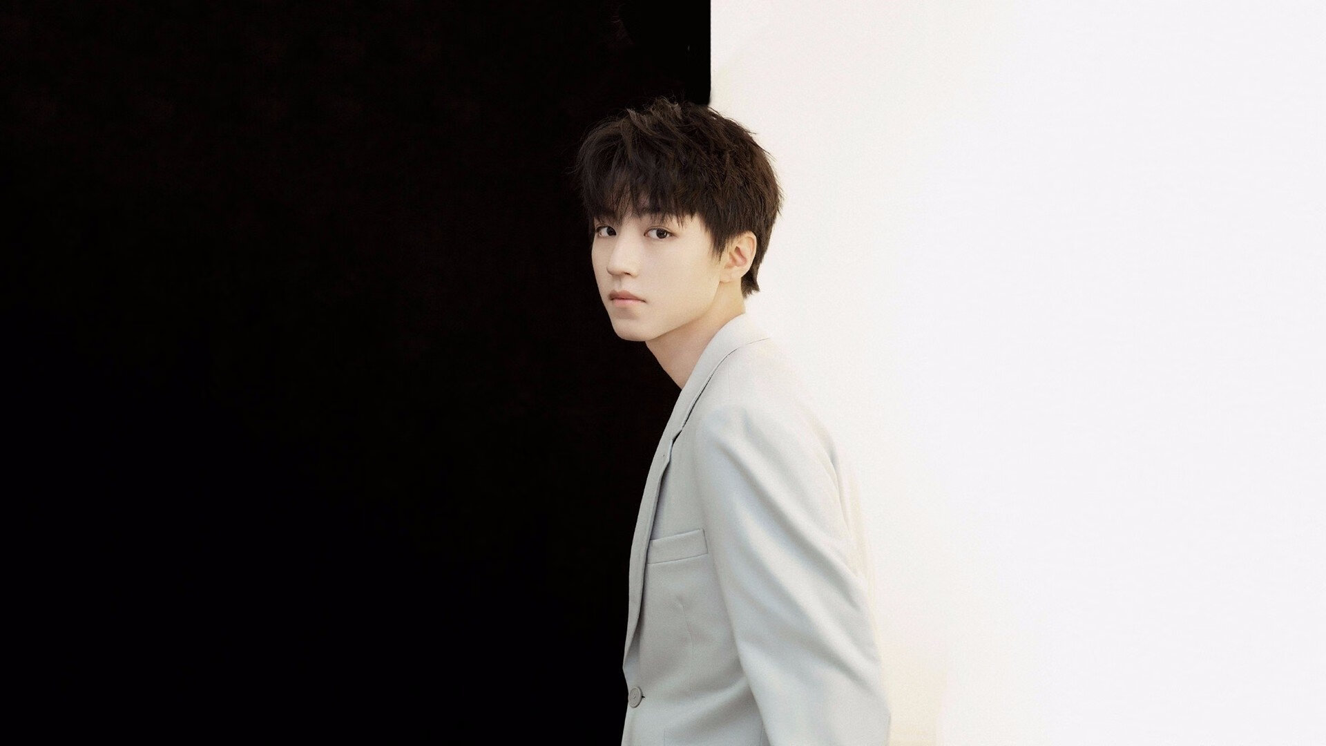 详细阅读:开云kaiyun-WRC技术革新:新一代赛车亮点解析,wrc赛事车型 开云kaiyun-WRC技术革新:新一代赛车亮点解析,wrc赛事车型