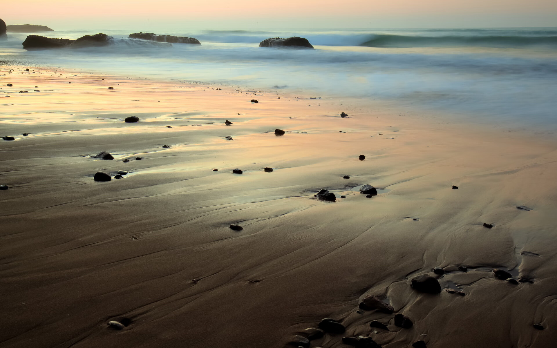 kaiyun开云·官方网站-半场悬念:54-51,北京领先上海,激烈对抗进入白热化!,北京有望超越上海