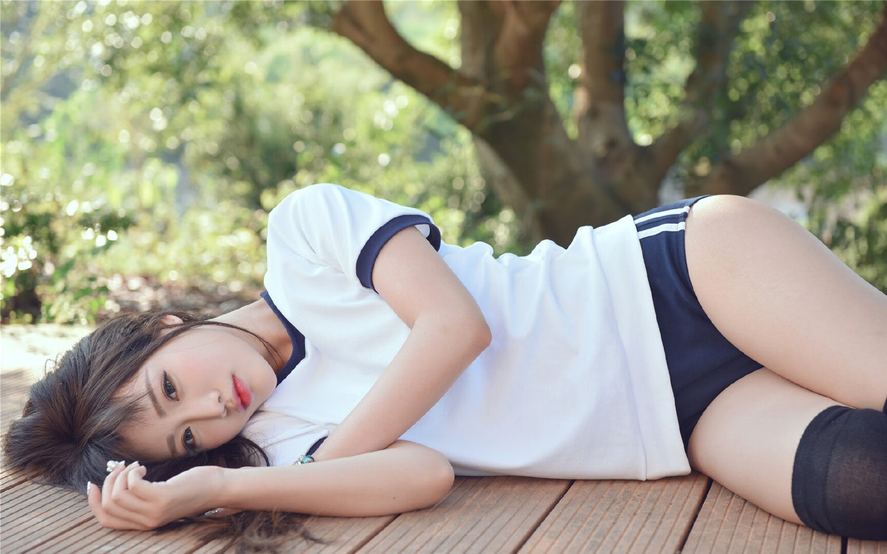 kaiyun体育app-詹姆斯末节爆发,湖人逆转勇士取四连胜,湖人夺冠詹姆斯转会